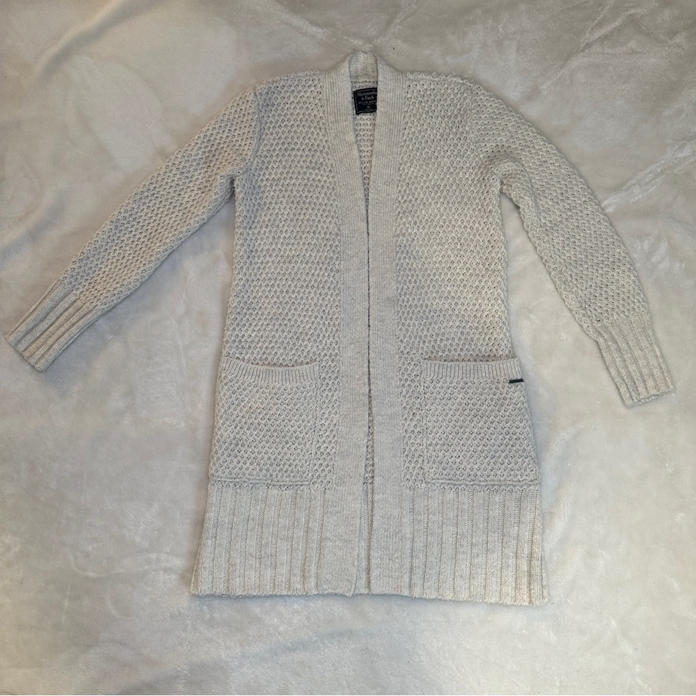 Abercrombie & Fitch Light Gray Knit Cardigan